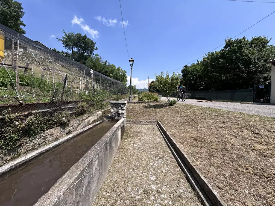 Immagine 12 di Terreno in vendita  a Caprino Veronese