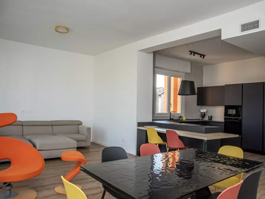 Immagine 7 di Appartamento in vendita  in Piazza Cittadella a Verona