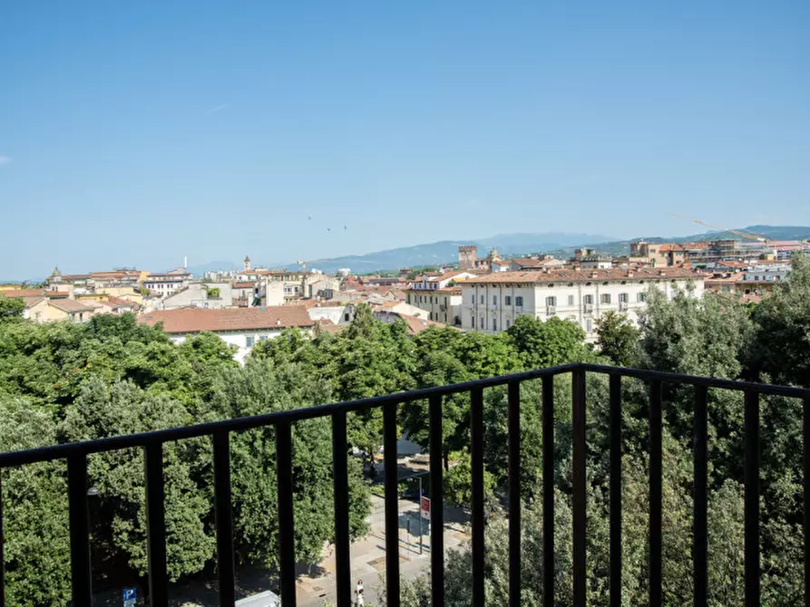 Immagine 14 di Appartamento in vendita  in Piazza Cittadella a Verona