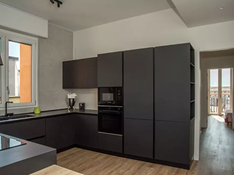 Immagine 16 di Appartamento in vendita  in Piazza Cittadella a Verona