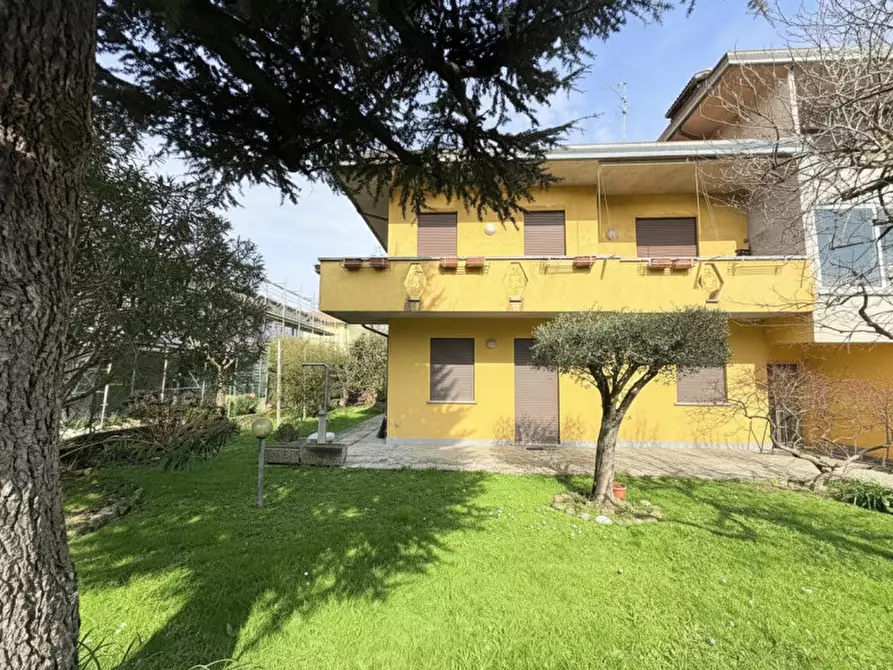 Immagine 2 di Casa bifamiliare in vendita  in Via Miramonti a Torreglia