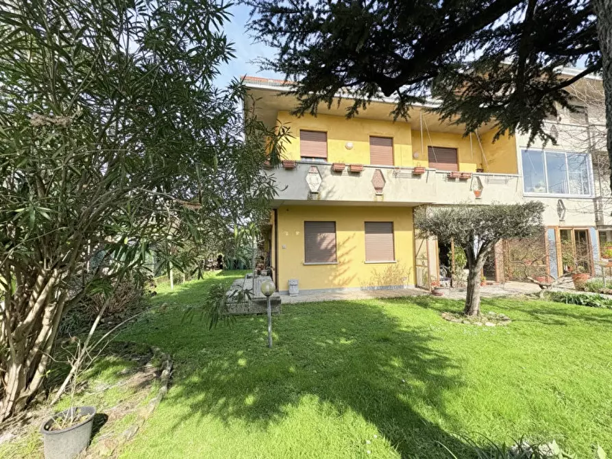 Immagine 3 di Casa bifamiliare in vendita  in Via Miramonti a Torreglia