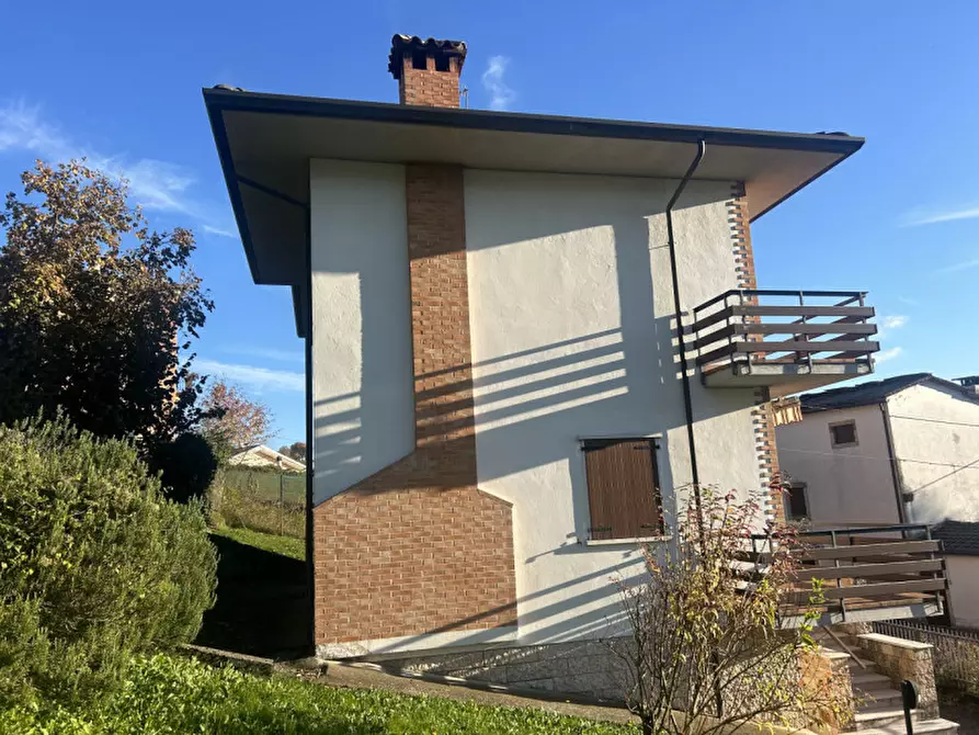 Immagine 3 di Villa in vendita  in Via Ponte a Bosco Chiesanuova
