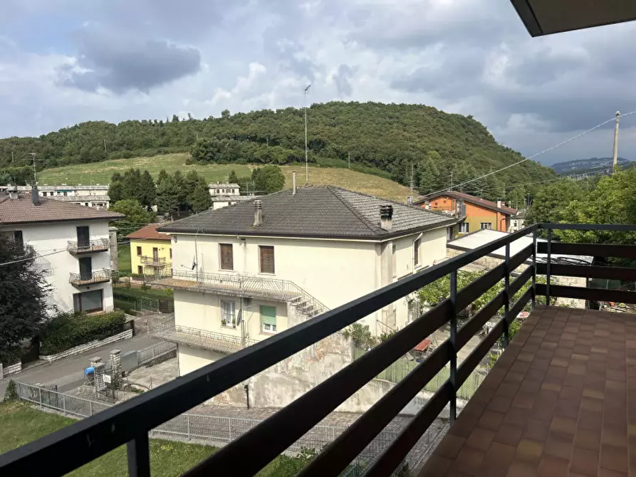 Immagine 5 di Villa in vendita  in Via Ponte a Bosco Chiesanuova