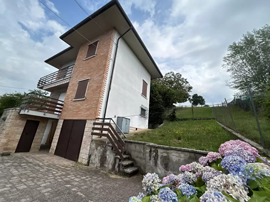 Immagine 13 di Villa in vendita  in Via Ponte a Bosco Chiesanuova