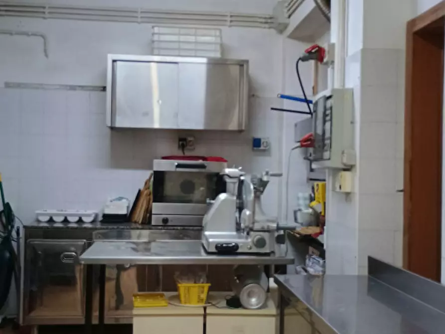 Immagine 16 di Attività commerciale in vendita  in Piazza San Rocco 4 a Rivoli