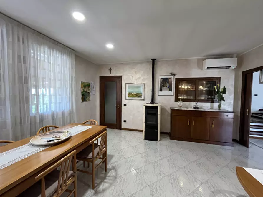 Immagine 11 di Casa bifamiliare in vendita  in Via IV Novembre a Orgiano