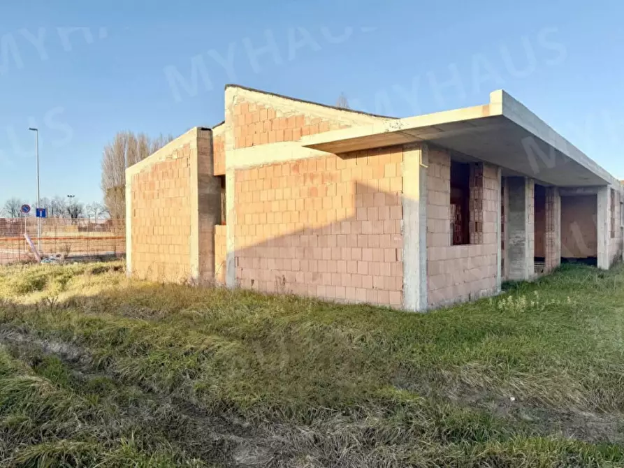 Immagine 4 di Casa bifamiliare in vendita  in VIA VINCENZO BELLINI a Gatteo