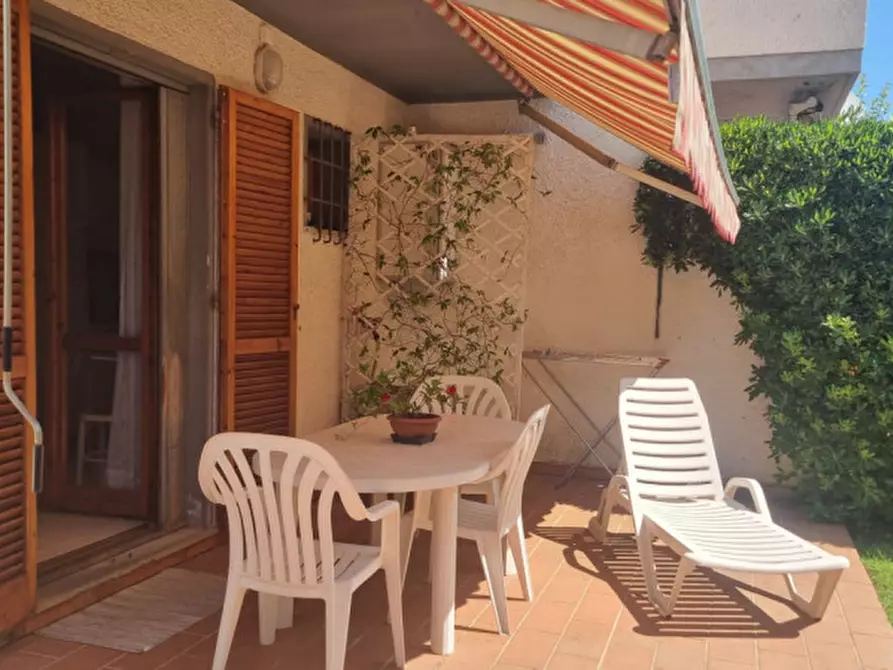 Immagine 3 di Casa quadrifamiliare in vendita  in Via delle Cateratte a Montignoso