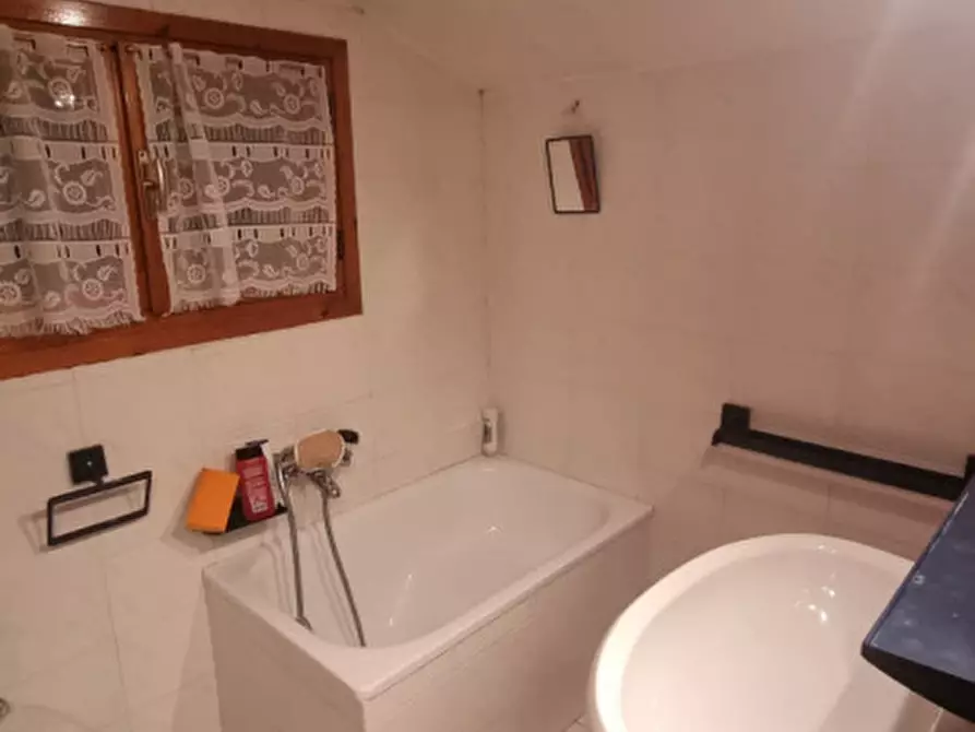 Immagine 11 di Casa quadrifamiliare in vendita  in Via delle Cateratte a Montignoso