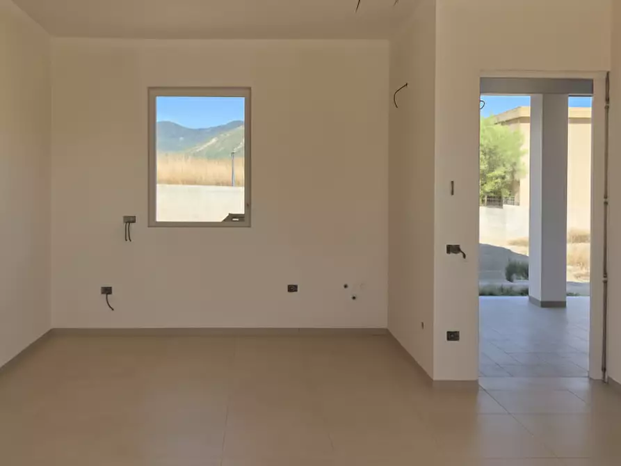 Immagine 4 di Casa bifamiliare in vendita  in VIA DEI GINEPRI a Quartu Sant'elena