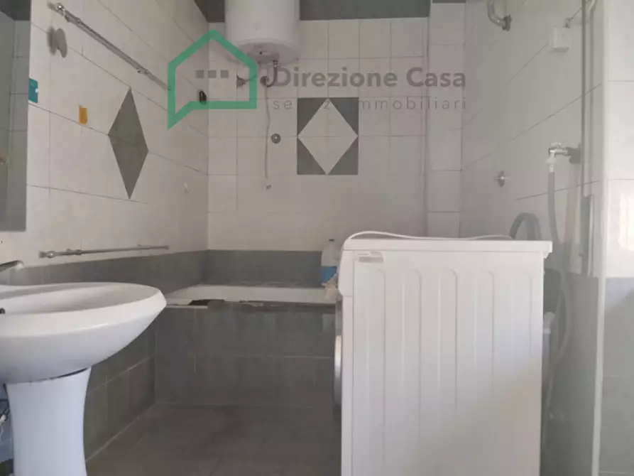 Immagine 3 di Appartamento in vendita  in Via Torino a Napoli