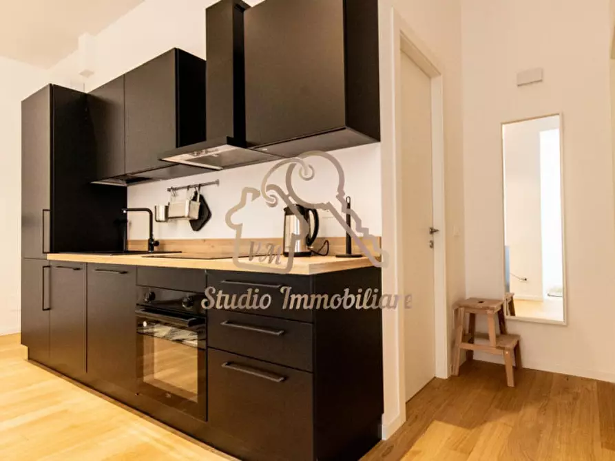 Immagine 5 di Appartamento in affitto  in Via Roccosantoliquido, 110A a Roma