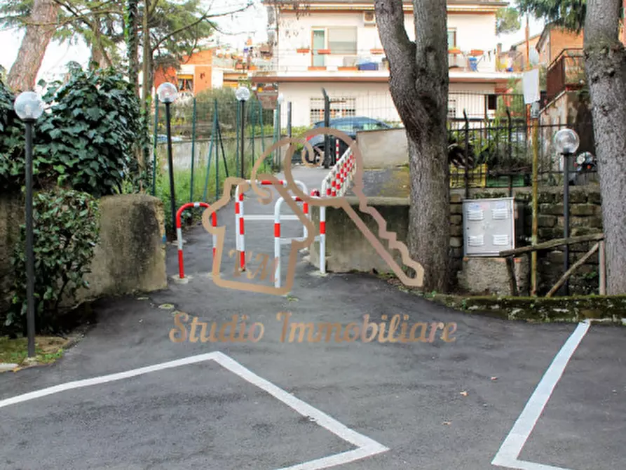 Immagine 11 di Appartamento in affitto  in Via Roccosantoliquido, 110A a Roma