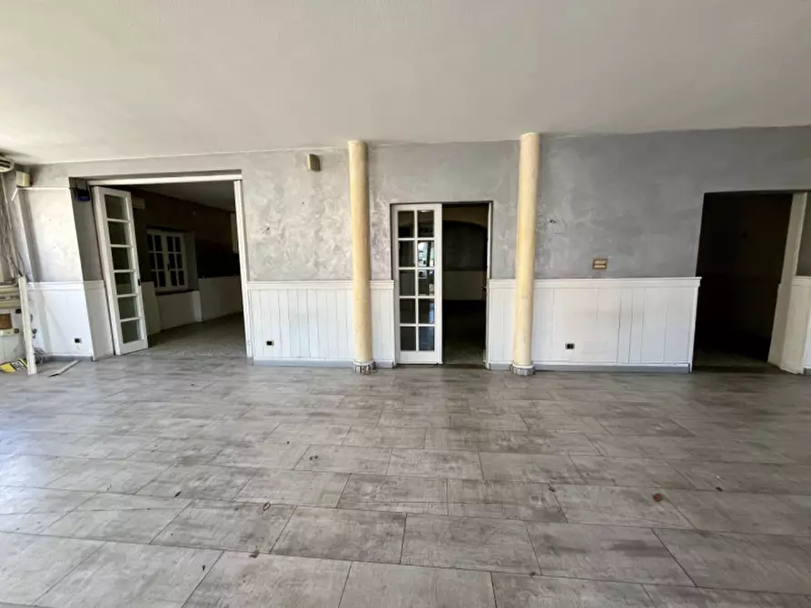 Immagine 13 di Attività commerciale in vendita  in VIA ROMA a Olbia