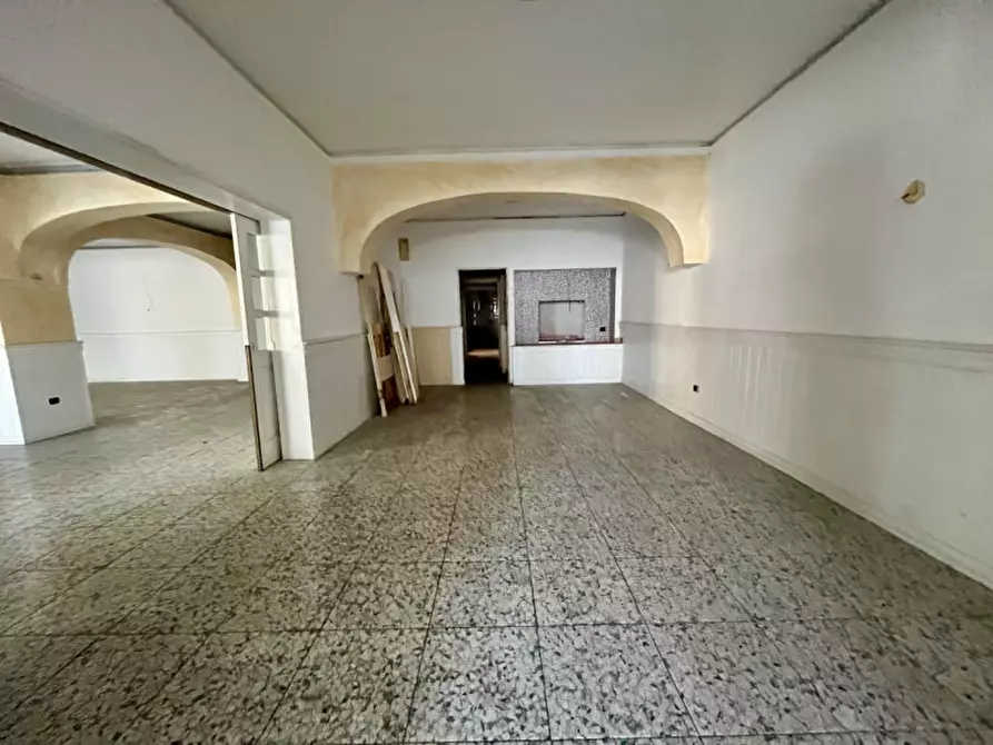 Immagine 16 di Attività commerciale in vendita  in VIA ROMA a Olbia