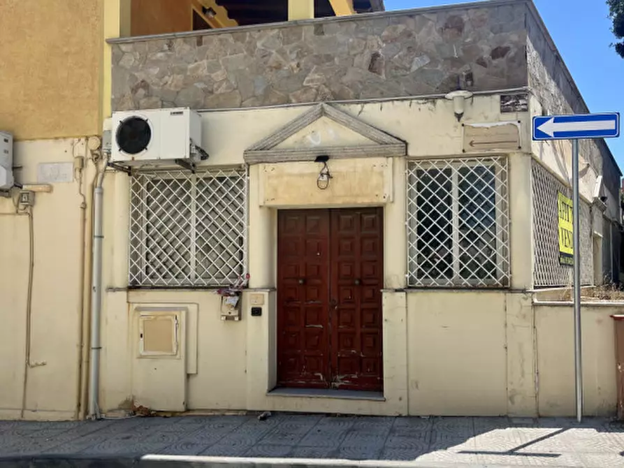 Immagine 19 di Attività commerciale in vendita  in VIA ROMA a Olbia