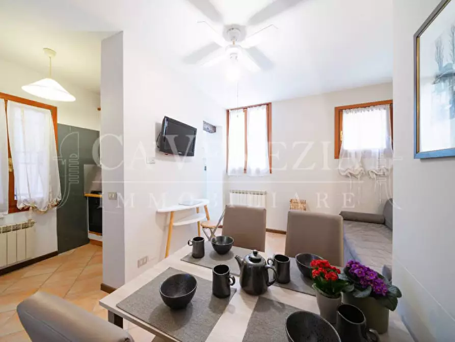 Immagine 4 di Appartamento in vendita  a Venezia