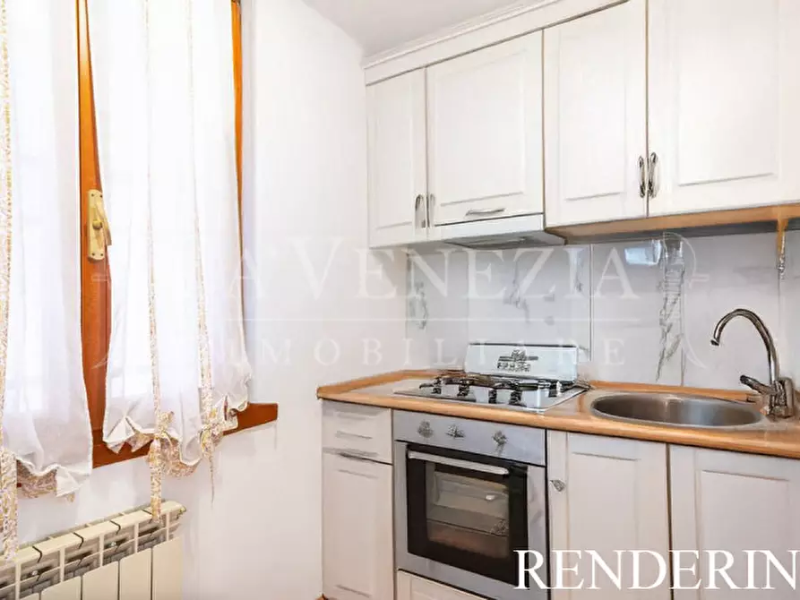 Immagine 5 di Appartamento in vendita  a Venezia
