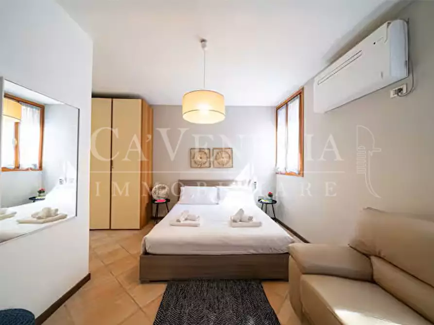 Immagine 8 di Appartamento in vendita  a Venezia