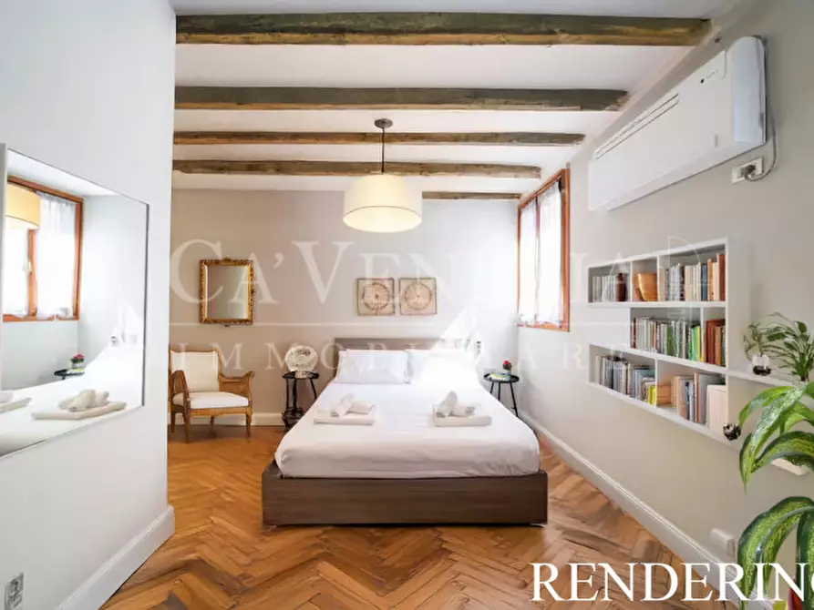 Immagine 8 di Appartamento in vendita  a Venezia