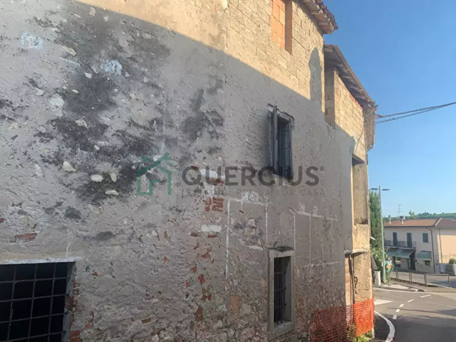 Immagine 4 di Rustico / casale in vendita  in Via Costeggiola a Soave