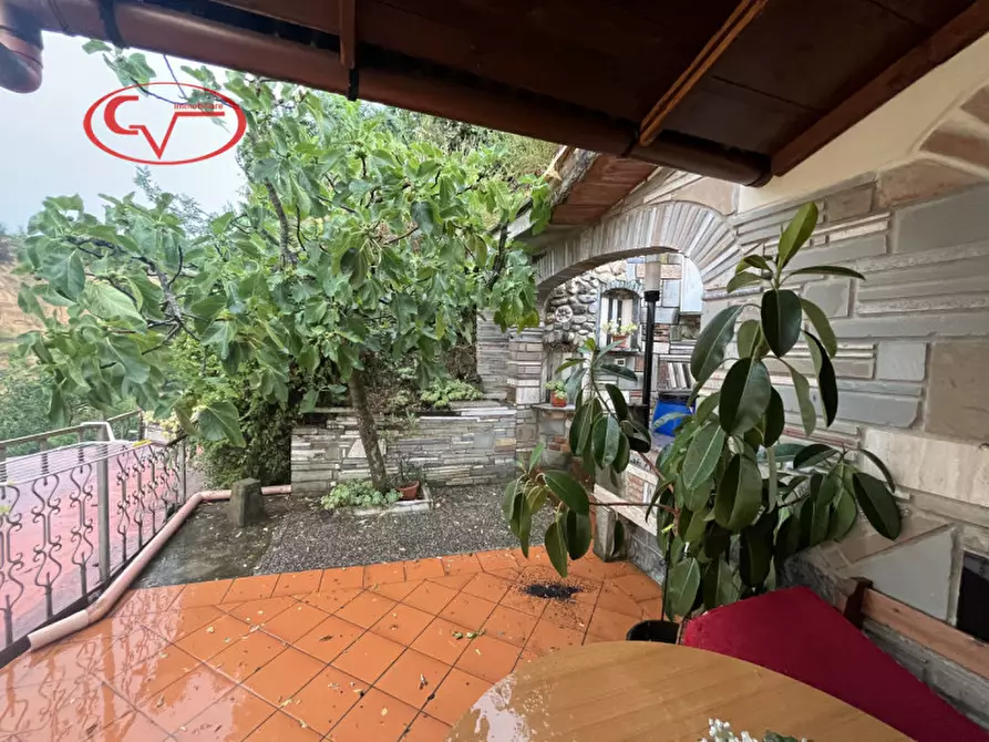 Immagine 2 di Casa bifamiliare in vendita  in Strada Comunale delle Cave a Terranuova Bracciolini