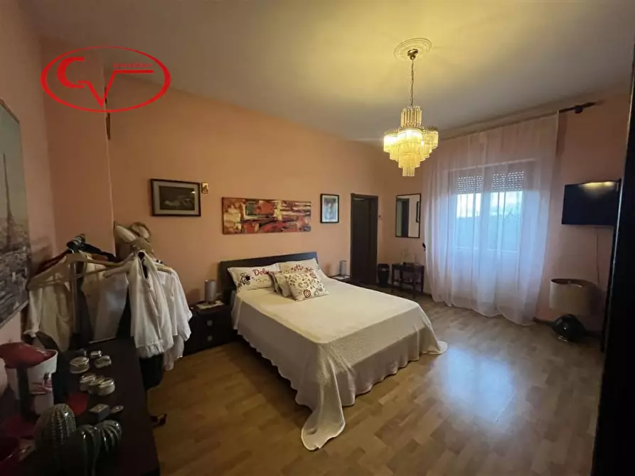 Immagine 12 di Casa bifamiliare in vendita  in Strada Comunale delle Cave a Terranuova Bracciolini