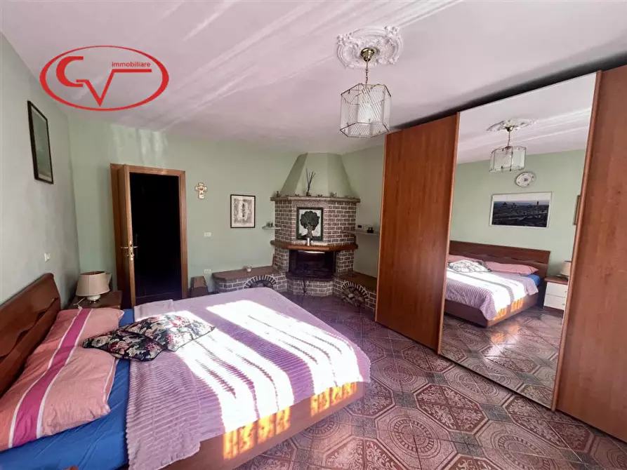 Immagine 30 di Casa bifamiliare in vendita  in Strada Comunale delle Cave a Terranuova Bracciolini