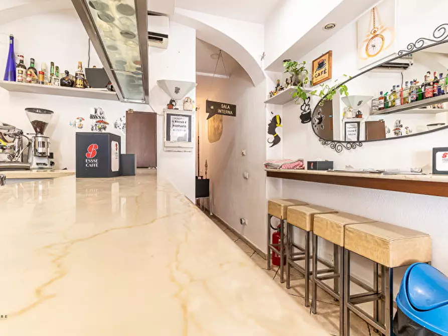 Immagine 1 di Negozio in vendita  in via Libertà a Medicina