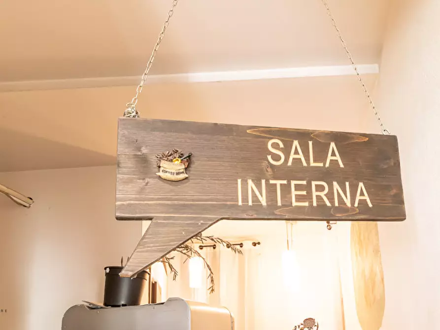 Immagine 8 di Negozio in vendita  in via Libertà a Medicina