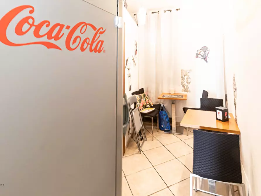 Immagine 17 di Negozio in vendita  in via Libertà a Medicina