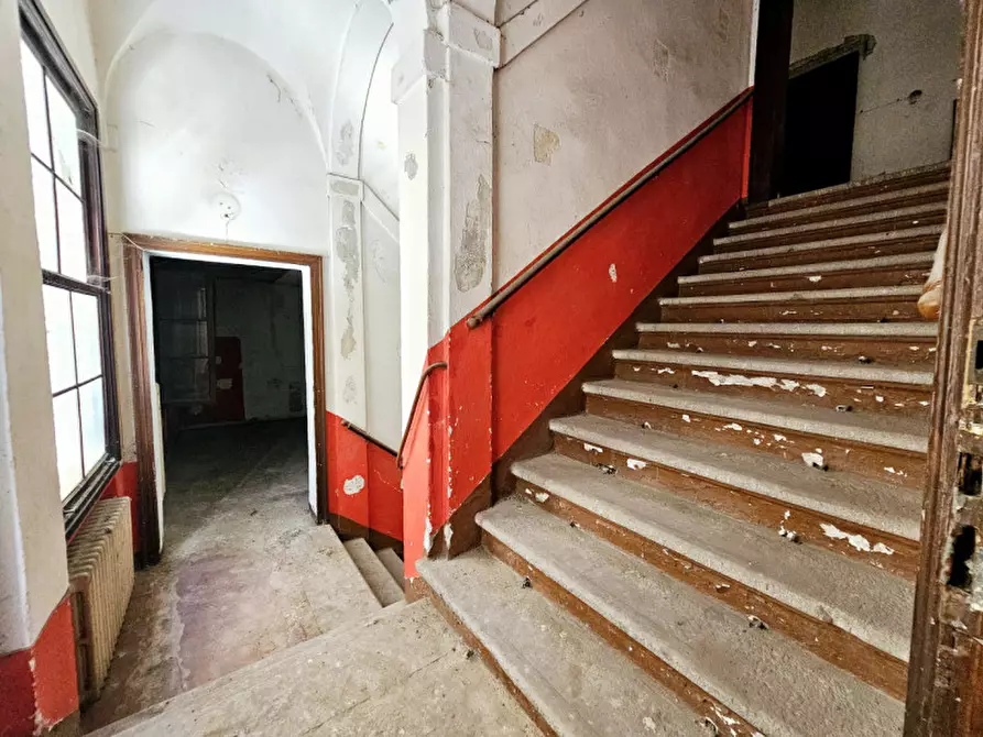 Immagine 5 di Palazzo in vendita  in VIA GIOVANNI MIANI a Rovigo