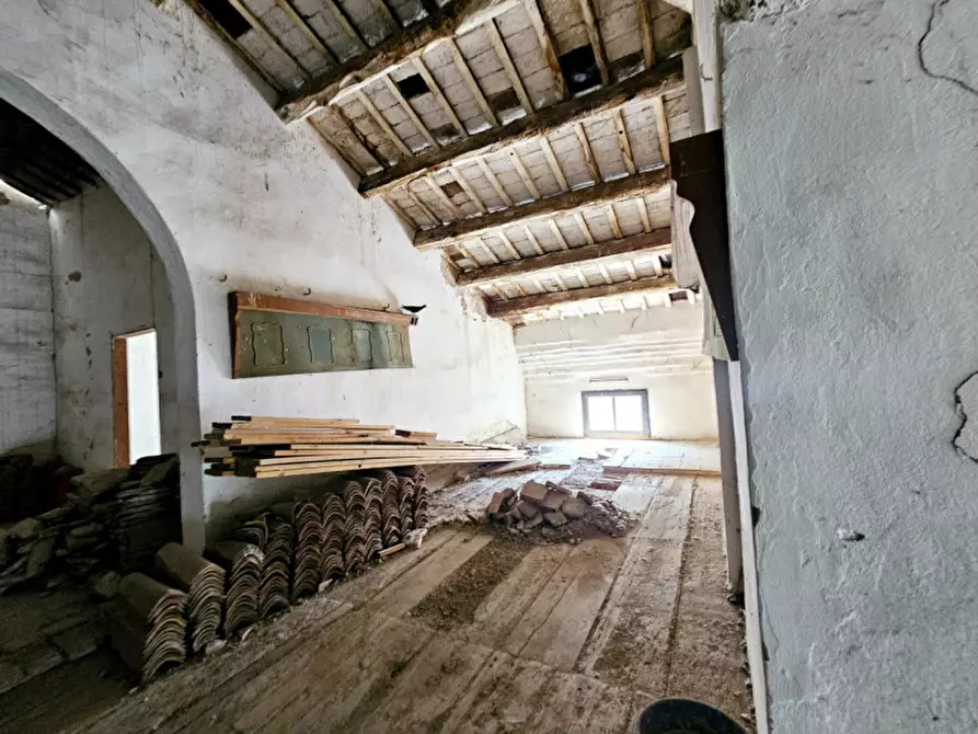 Immagine 9 di Palazzo in vendita  in VIA GIOVANNI MIANI a Rovigo