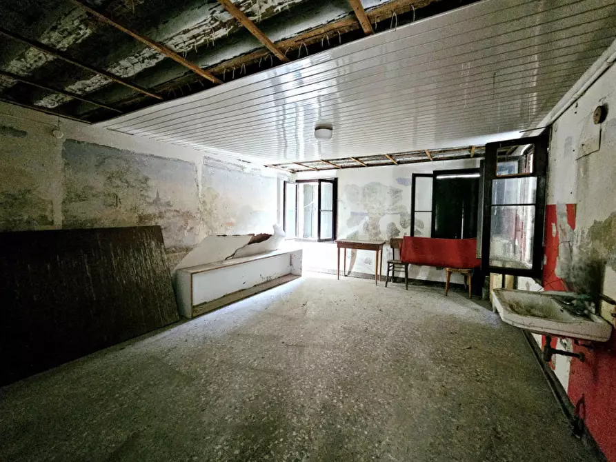 Immagine 13 di Palazzo in vendita  in VIA GIOVANNI MIANI a Rovigo