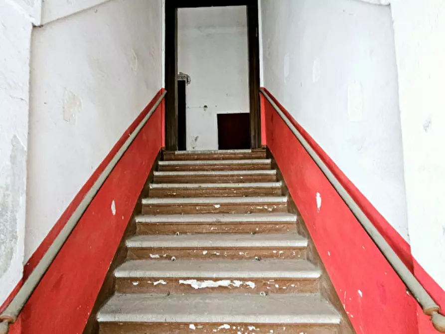 Immagine 14 di Palazzo in vendita  in VIA GIOVANNI MIANI a Rovigo