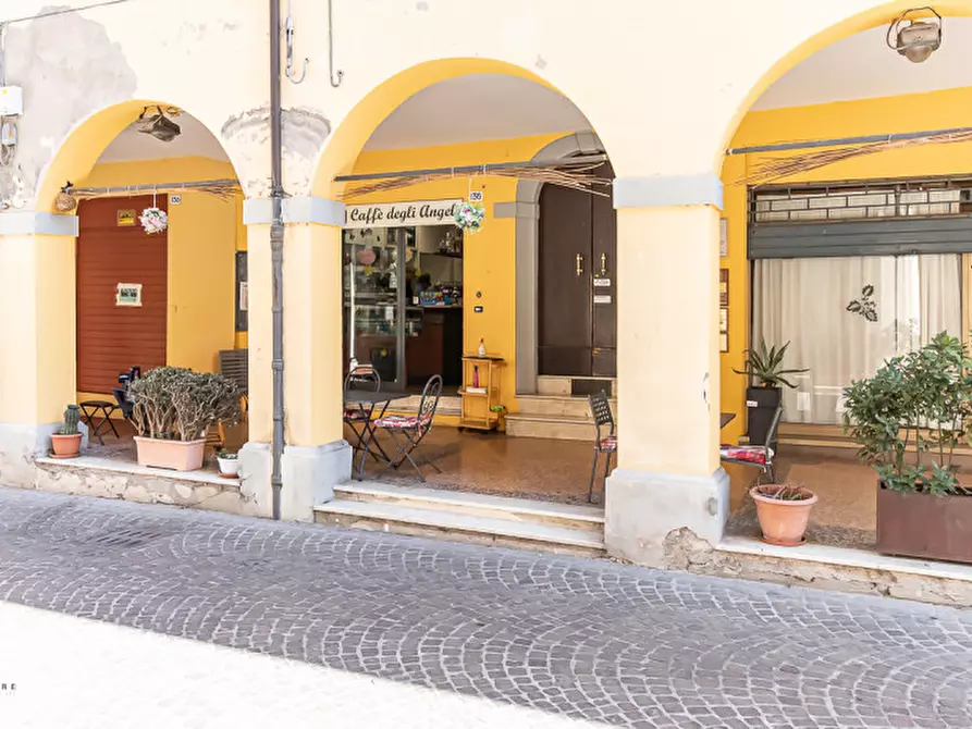 Immagine 1 di Negozio in vendita  in via Libertà a Medicina
