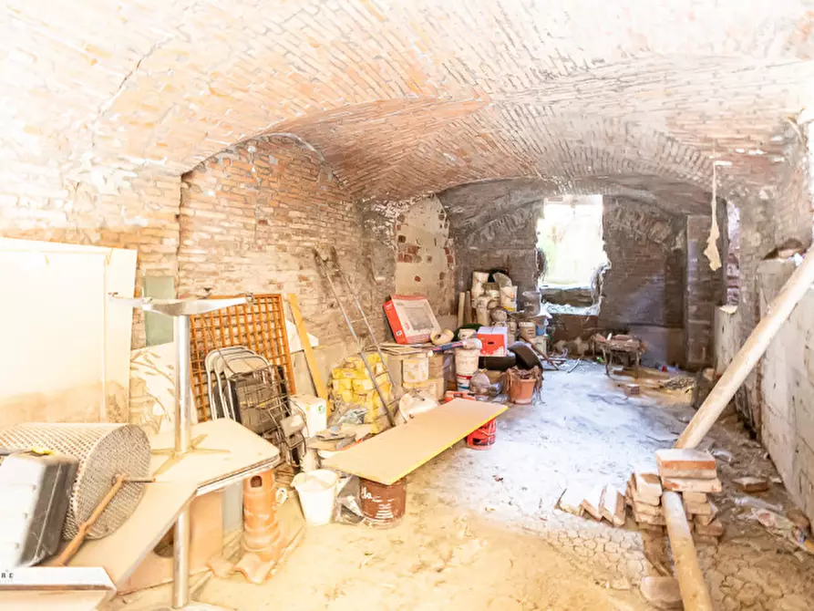 Immagine 7 di Negozio in vendita  in via Libertà a Medicina