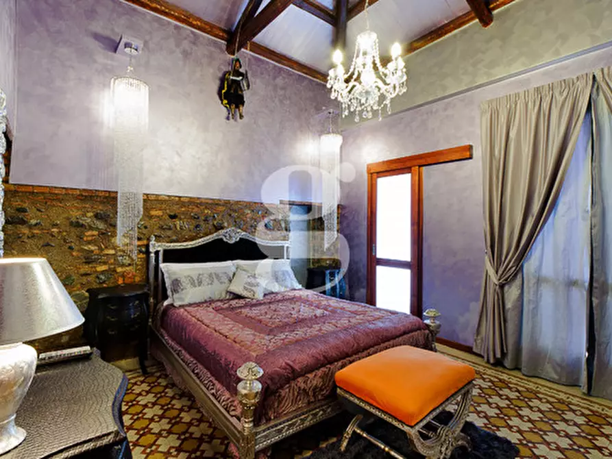 Immagine 11 di Bed & Breakfast in vendita  in VIA FULCI, 141 a Milazzo