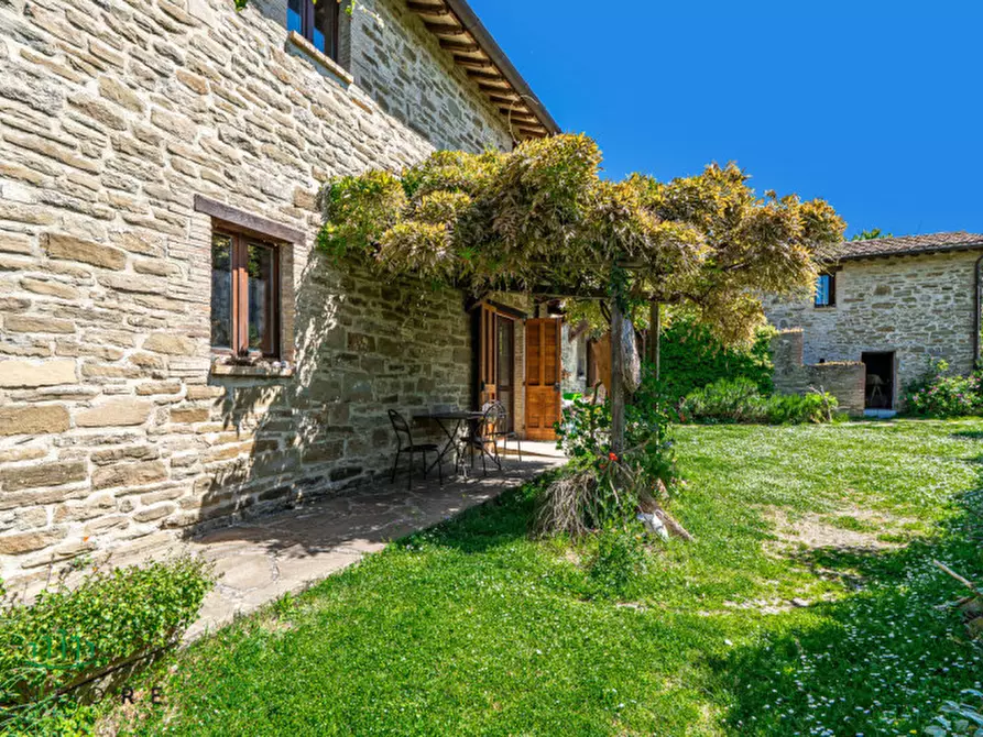 Immagine 6 di Rustico / casale in vendita  in Frazione Santa Cristina 21 a Gubbio