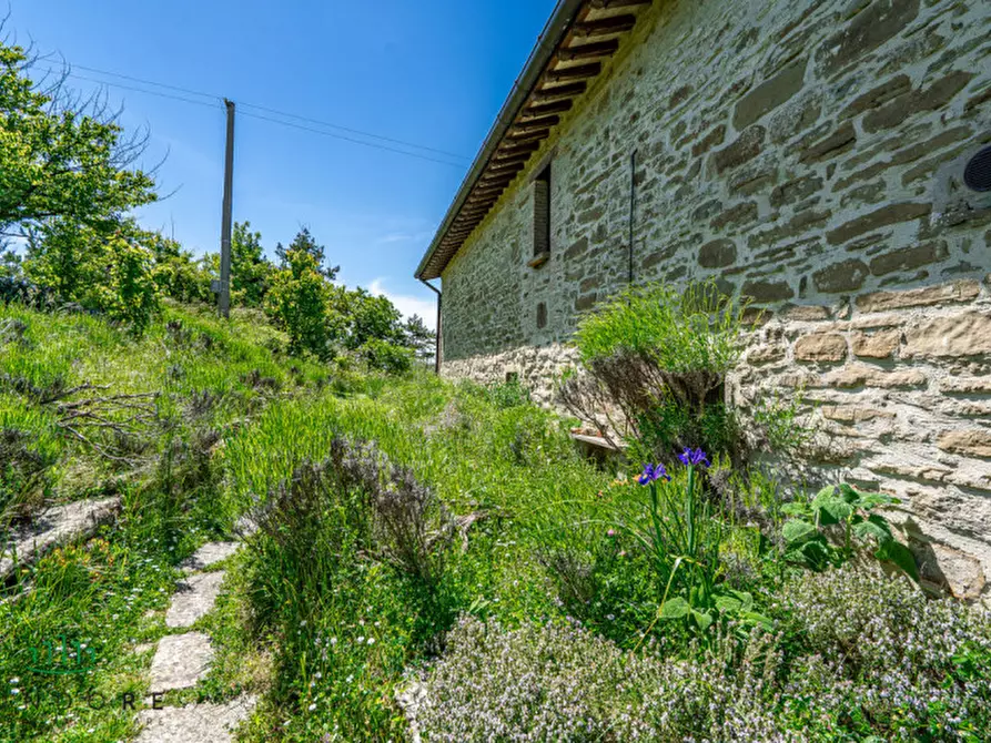 Immagine 13 di Rustico / casale in vendita  in Frazione Santa Cristina 21 a Gubbio