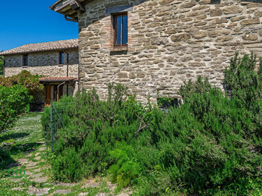 Immagine 17 di Rustico / casale in vendita  in Frazione Santa Cristina 21 a Gubbio
