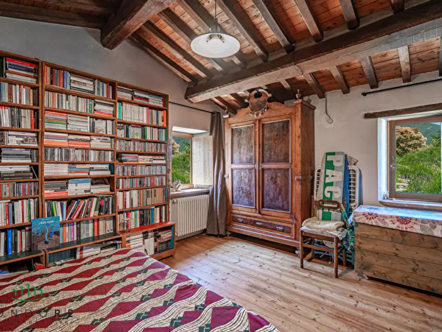 Immagine 27 di Rustico / casale in vendita  in Frazione Santa Cristina 21 a Gubbio