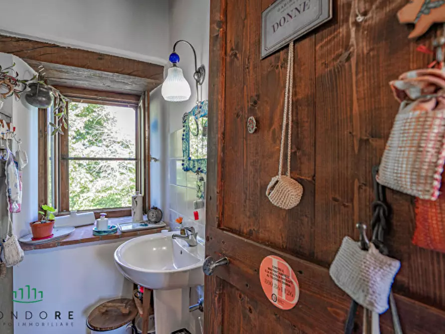 Immagine 47 di Rustico / casale in vendita  in Frazione Santa Cristina 21 a Gubbio
