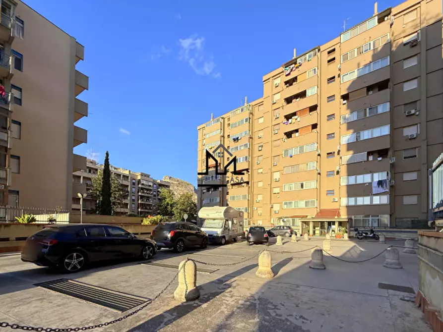 Immagine 2 di Appartamento in vendita  a Palermo