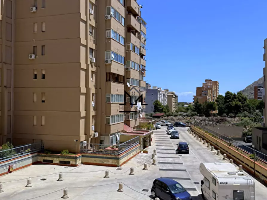 Immagine 22 di Appartamento in vendita  a Palermo