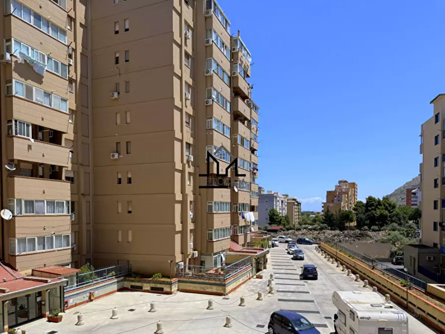 Immagine 23 di Appartamento in vendita  a Palermo