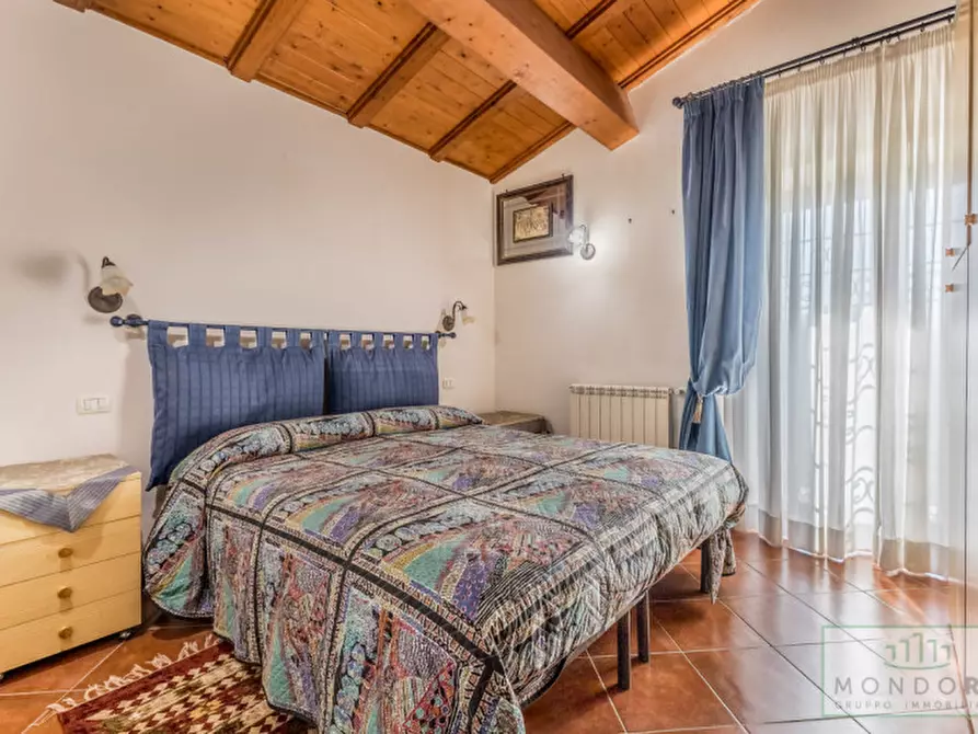 Immagine 26 di Villa in vendita  in via Vecchia di Velletri 33 a Grottaferrata