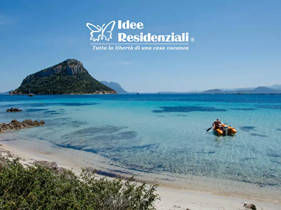 Immagine 3 di Appartamento in vendita  in via dell'iris a Golfo Aranci