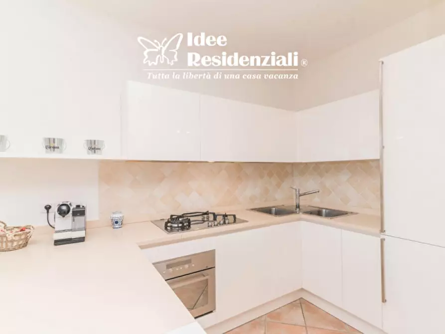 Immagine 7 di Appartamento in vendita  in via dell'iris a Golfo Aranci